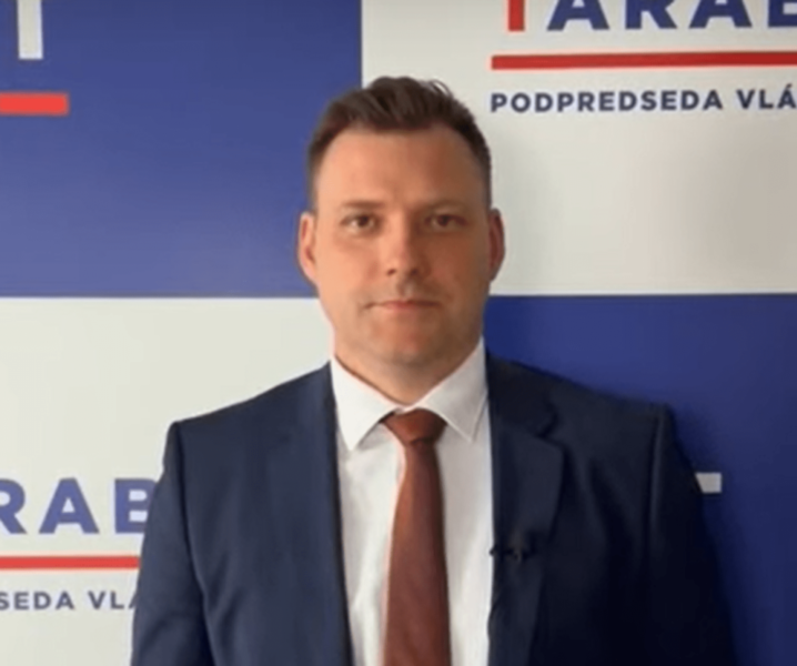 Minister životného prostredia Tomáš Taraba reaguje na opozičné hoaxy dnešného dňa