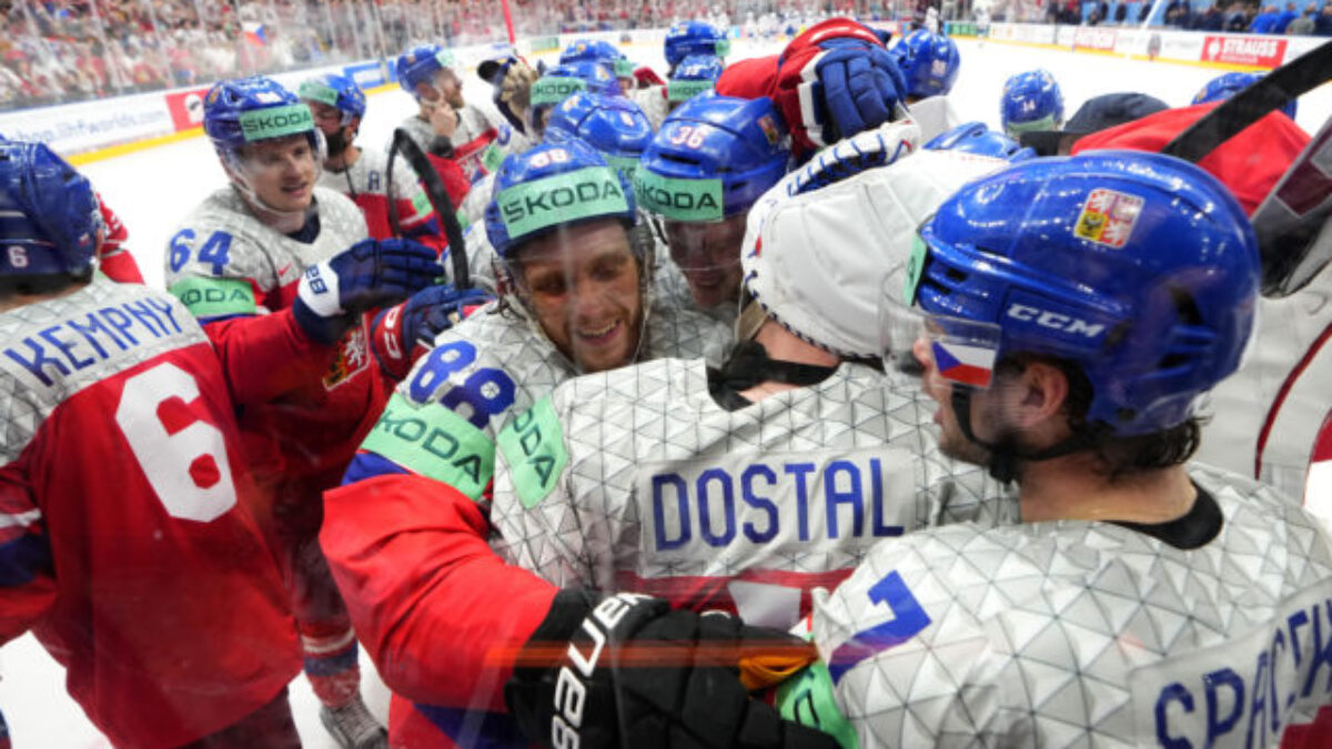 Prvé MS v hokeji pre Zachu a hneď víťazný gól vo štvrťfinále, Pastrňák vyzdvihol aj neskutočný výkon brankára (video+foto)