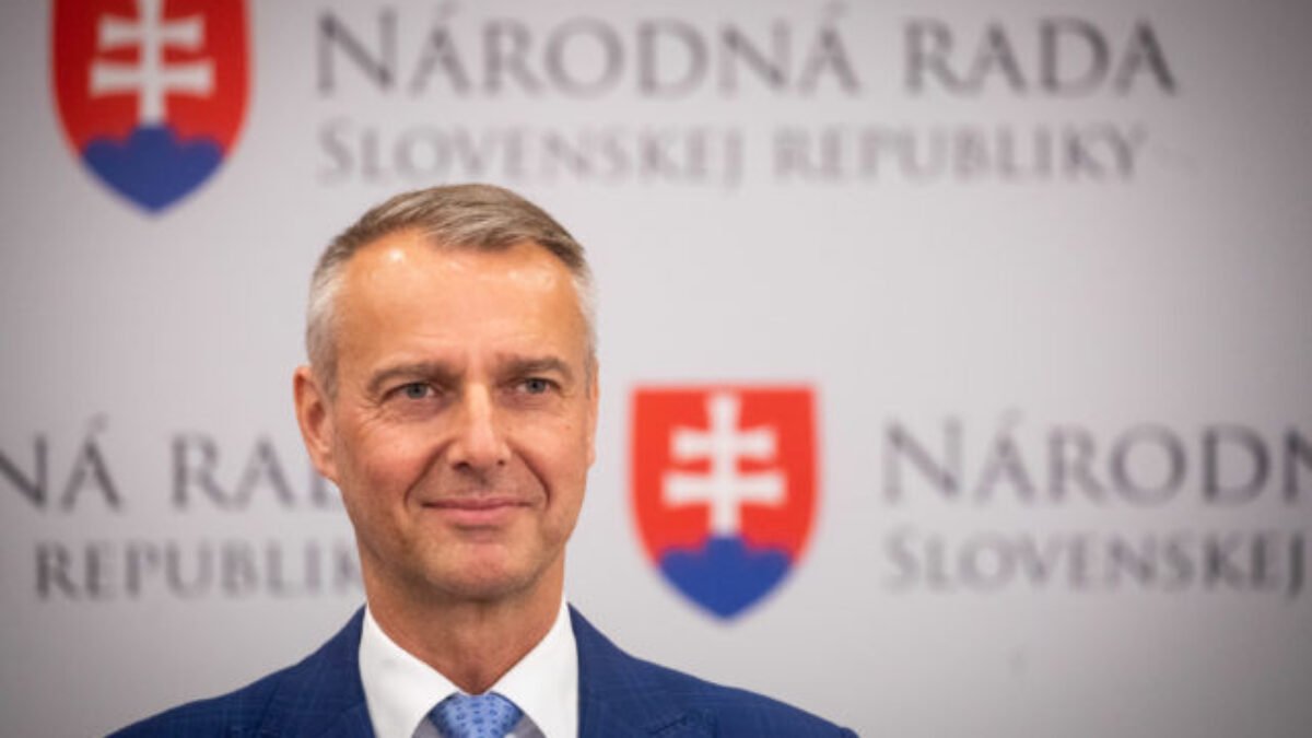 Jednoduchšie verejné obstarávanie sa stalo realitou. Do platnosti vstúpil zákon, ktorý vznikal priamo v regiónoch, tvrdí Raši