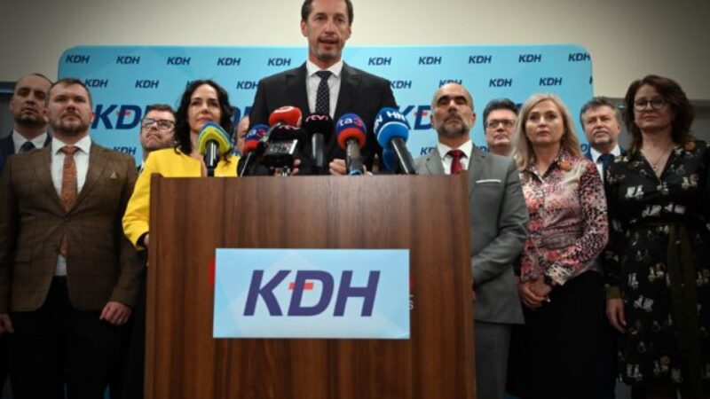 KDH vyzvalo Ficovu vládu, aby sa pripojila k skupine členských štátov Únie, ktoré presadzujú azylové procedúry