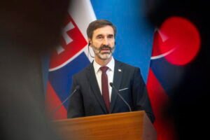 Slovensko údajne blokovalo český návrh zaradenia portálu Voice of Europe na sank...