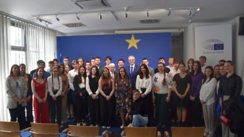Mladí esejisti reflektovali na dve dekády Slovenska v Európskej únii