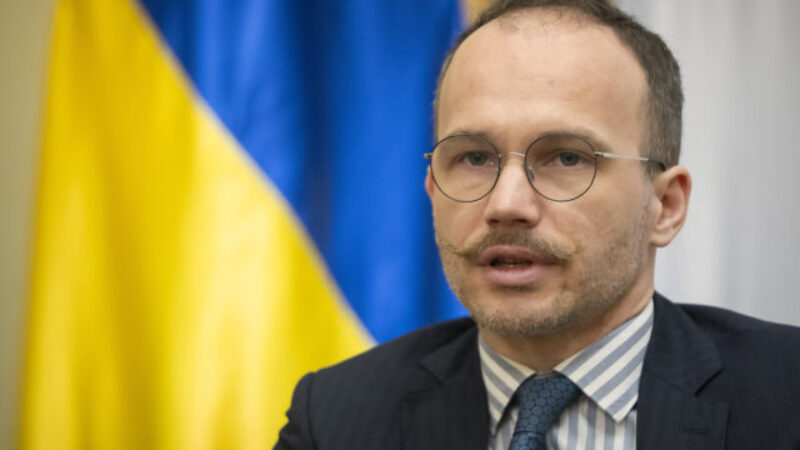 Kyjev by mohol mobilizovať tisíce väzňov, povedal ukrajinský minister spravodlivosti Maľuska