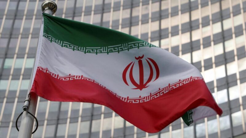 Irán potvrdil nepriame rozhovory s USA. Napätie spôsobuje jadrový program Teheránu