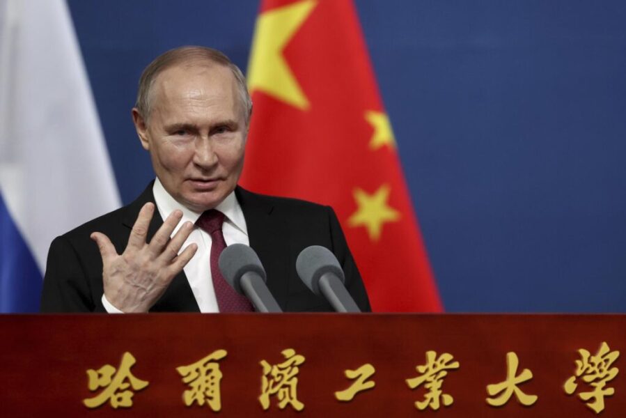 Po trase plynovodu Sila Sibíri 2 môže do Číny prichádzať aj ruská ropa, vyhlásil Putin