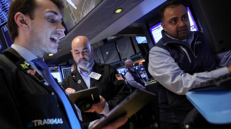Akcie v Spojených štátoch posilnili, index Nasdaq uzavrel druhý deň na rekorde