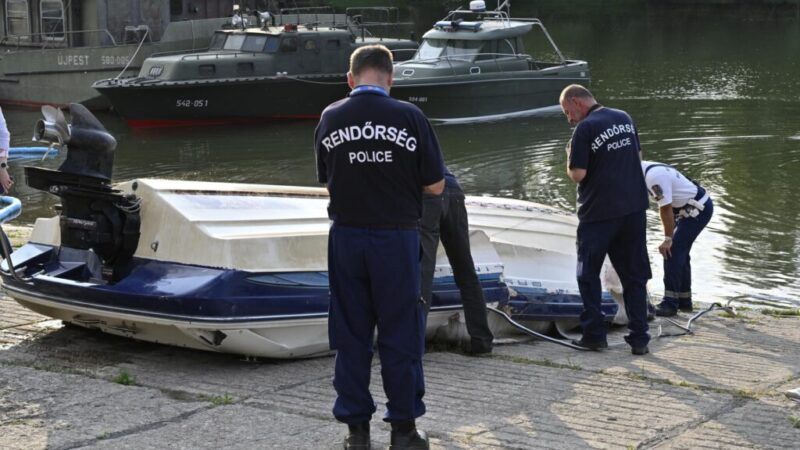 Maďarská polícia zadržala slovenského kapitána lode, ktorá sa zrazila s motorovým člnom