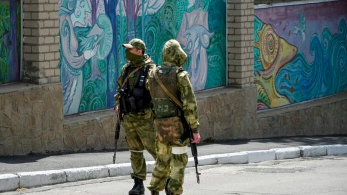 Ukrajinské bezpečnostné zložky zatkli dvoch ruských agentov, ktorí plánovali bombové útoky v Kyjeve a Ľvove