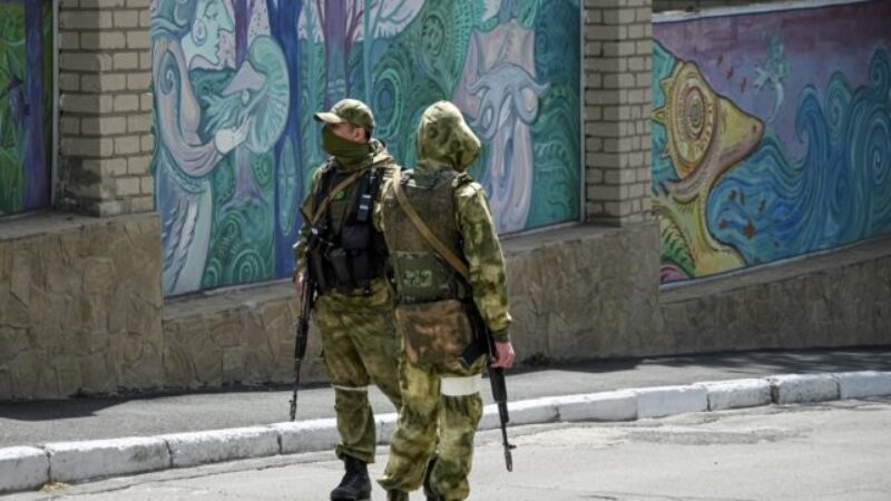 Ukrajinské bezpečnostné zložky zatkli dvoch ruských agentov, ktorí plánovali bombové útoky v Kyjeve a Ľvove