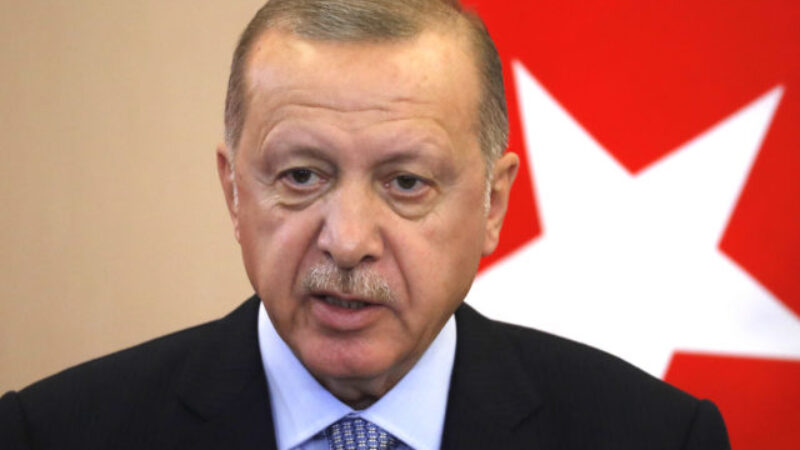 Erdoğan nevníma Hamas ako teroristickú skupinu, viac než tisíc jeho členov sa lieči v tureckých nemocniciach