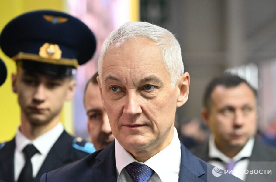 Rusko sa chystá dlhodobú vojnu: Šojgu končí – predstavujeme nového ministra obrany