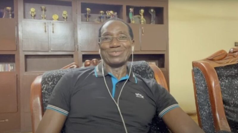 Ibi Maiga pozdravuje z Afriky a chce vám povedať, komu by dal svoj hlas vo voľbách! (video)