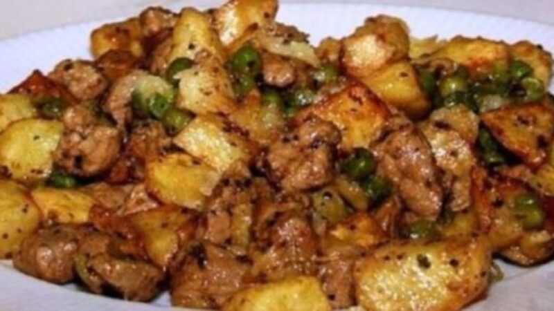 Parádne bravčové mäsko so zemiakmi: Toto je prudko návykový recept!
