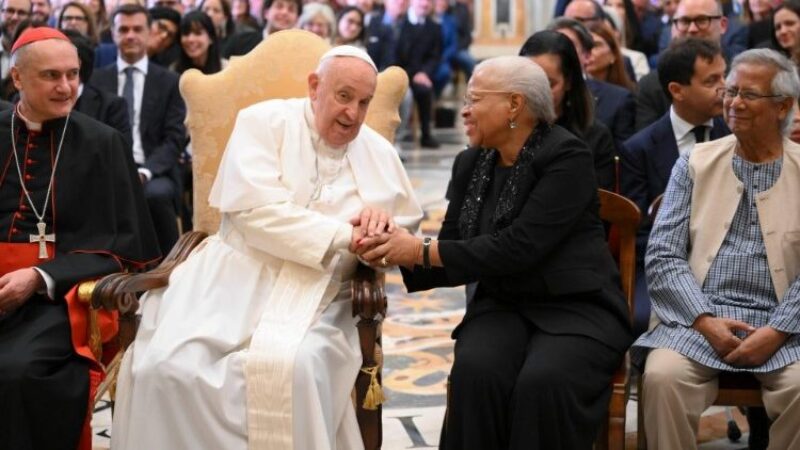 Vatikánsky samit za mier a bratstvo: „nie“ vojne, „áno“ mieru