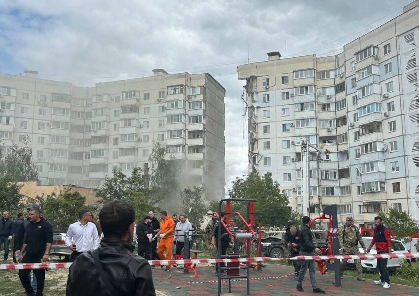 Tragédia v Belgorode: ukrajinské sily zbombardovali 10-poschodový obytný blok