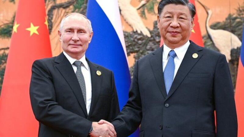 Putinova prvá cesta po inaugurácii smeruje do Číny