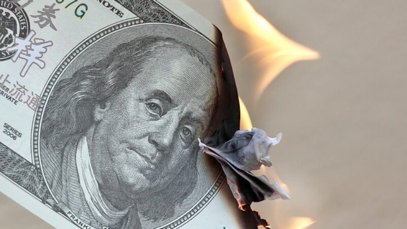 Udrží si americký dolár svoje postavenie?