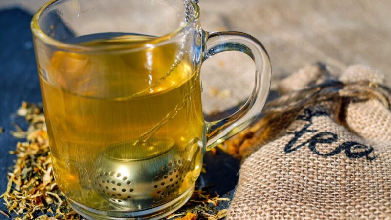 Jednoduchý spôsob, ako urobiť zelený čaj ešte zdravším