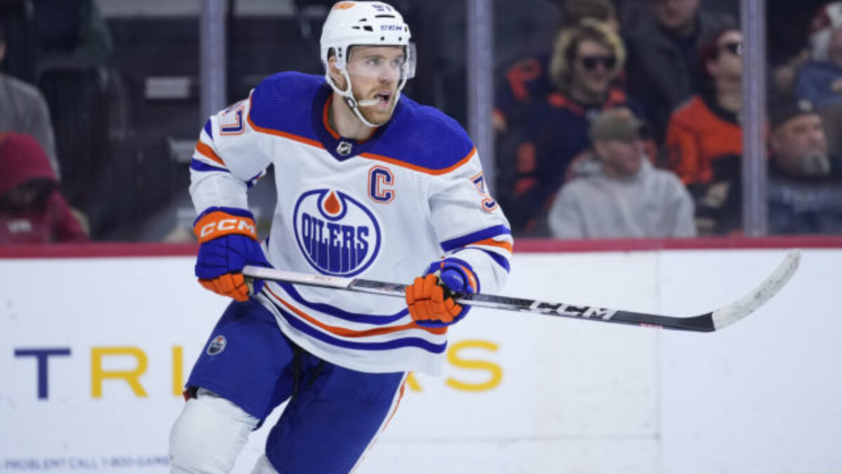 Edmonton si po 18 rokoch zahrá o Stanleyho pohár. McDavid sa nedotkol trofeje pre víťaza Západnej konferencie