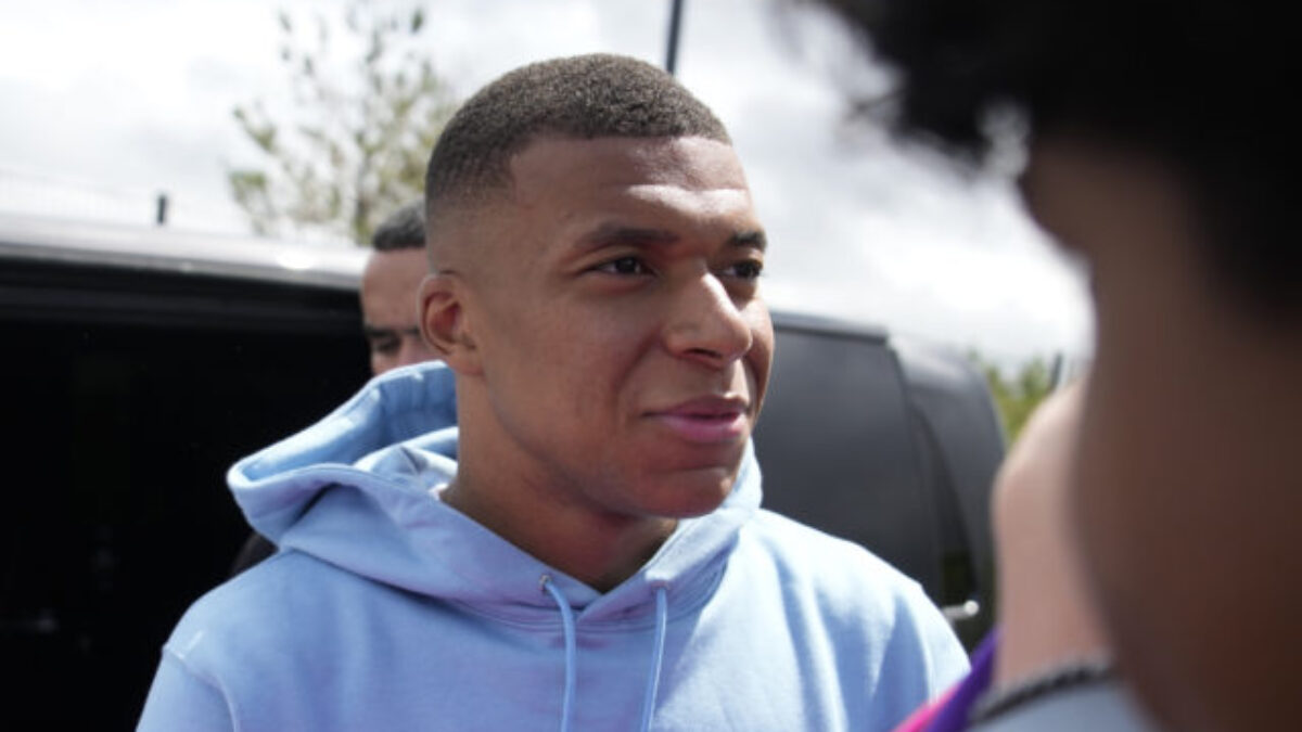 Kylian Mbappé si prestupom do Realu Madrid splnil detský sen. V Španielsku spôsobil ošiaľ, klubový web skolaboval