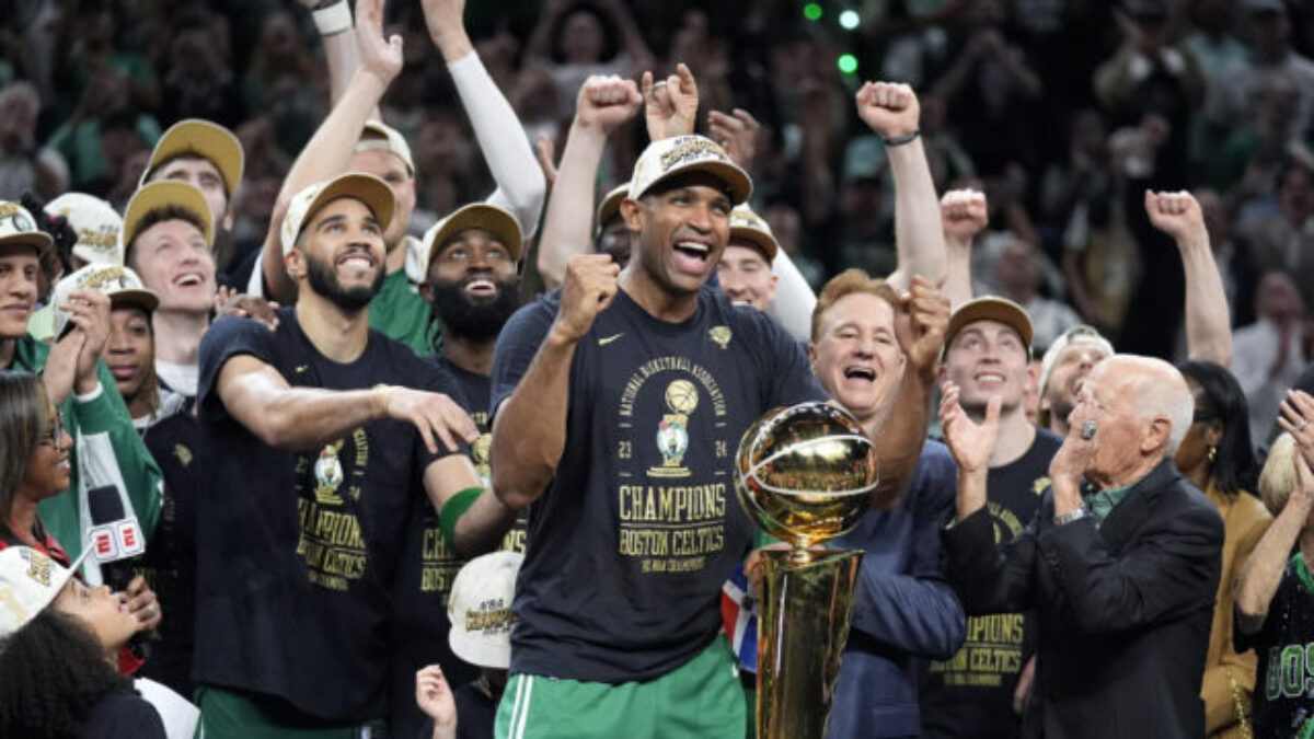 Tím Boston Celtics dominantným spôsobom zvládol piaty zápas, na konto si pripísal rekordný 18. titul (video)