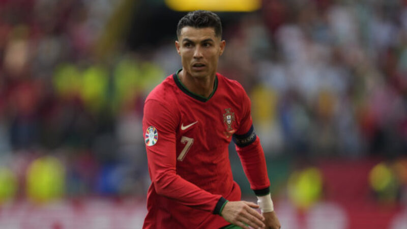 Kvaracchelija prežil na ME vo futbale 2024 svoj najkrajší deň a frustrovaný Ronaldo po šokujúcej prehre dodržal slovo