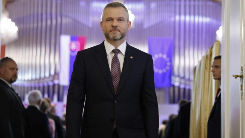 Richard Raši: SLOVENSKO MÁ NOVÉHO PREZIDENTA  Verím, že Peter Pellegrini bude tým najlepším prezidentom, akého mohla Slovenská republika mať. Ešte raz Ti, pán prezident, …