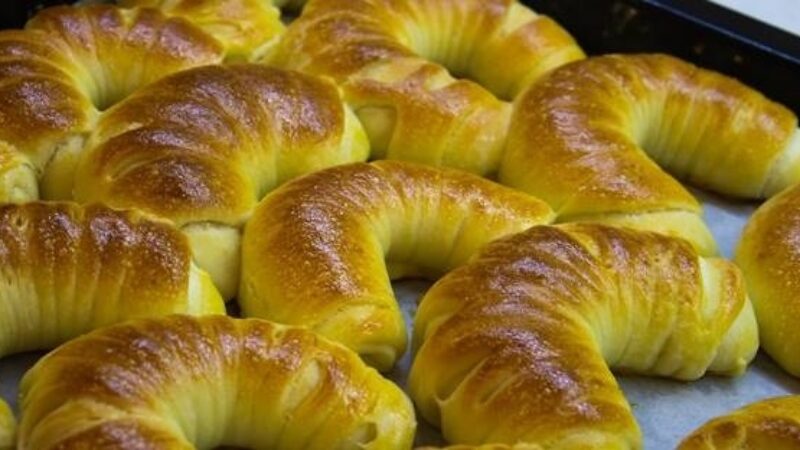 Rožteky z toho najjemnejšieho cesta: Recept od mojej susedy, ktorý sme si hneď veľmi obľúbili!