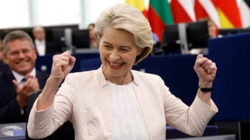 Dráma v Európskom parlamente: Von der Leyenová napriek verdiktu súdu získala ďalší mandát