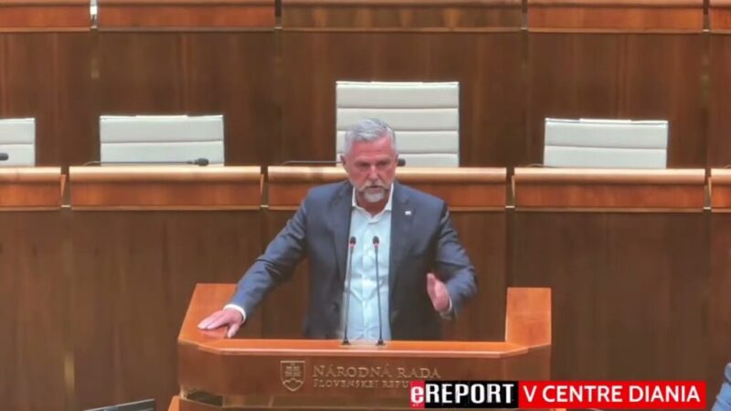 Tibor Gašpar uzatvára rozpravu a poučil opozíciu