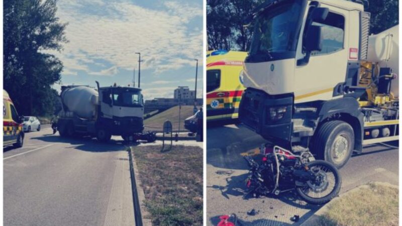 Motocyklista sa na križovatke zrazil s nákladným autom, zraneniam na mieste podľahol (foto)