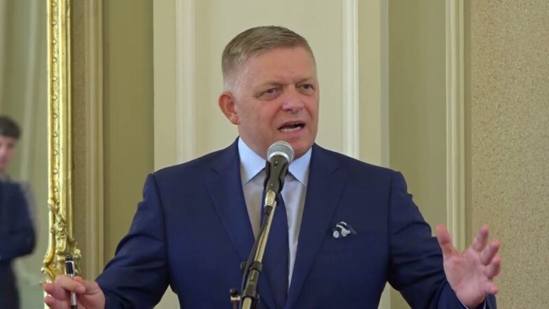 R. FICO: SLOVENSKO NEVYHNUTNE POTREBUJE DIALÓG A VÍZIU BUDÚCNOSTI