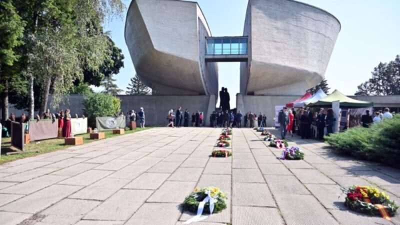 Počas osláv SNP musel zasahovať pyrotechnik, v areáli našli podozrivé zariadenie