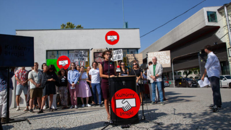 SaS podporuje kultúrnu obec v štrajkovej pohotovosti, podľa Gröhlinga sa vláde všetko rozpadá pod rukami