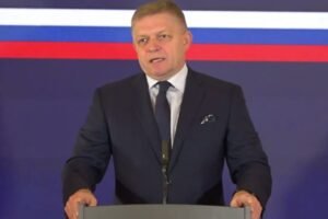 R. FICO: NA VOJNU A ZBRANE DOKÁŽE EÚ NÁJSŤ MILIARDY HNEĎ, PRI RIEŠENÍ MIGRAČNEJ ...