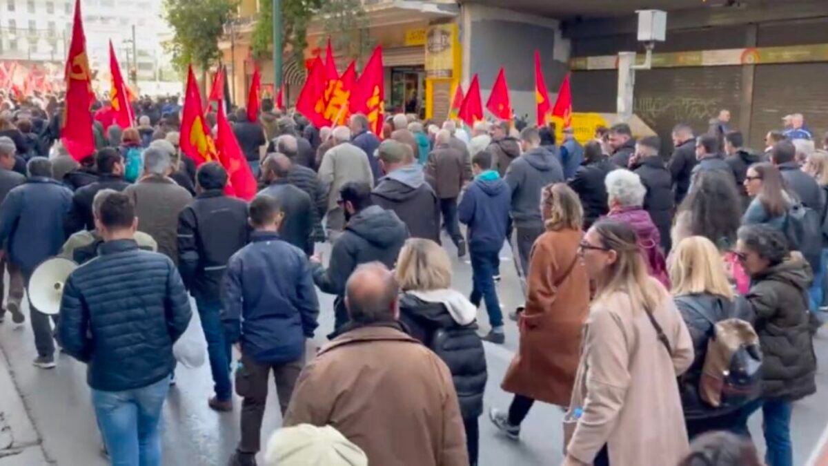 V Grécku prepukli protesty proti návšteve šéfa NATO