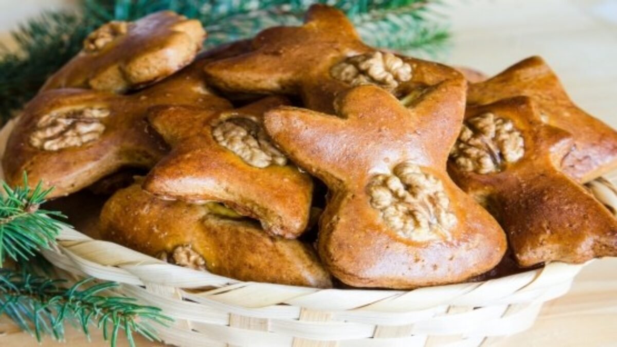 Môj naj recept na NAJJEMNEJŠIE VIANOČNÉ PERNÍČKY: Hneď po upečení sú totižto krásne mäkučké a dajú sa okamžite jesť!