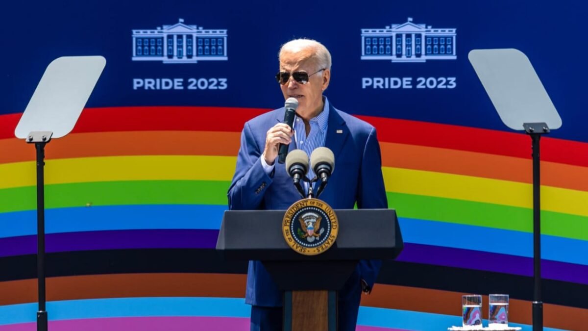 Koľko stáli Bidenove programy LGBT & DEI USA?