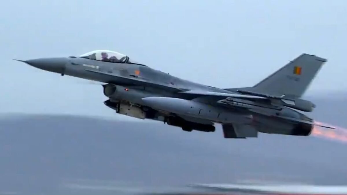 Nastal koniec zbraní pre Ukrajinu? Belgicko odložilo dodávku prvej série stíhačiek F-16