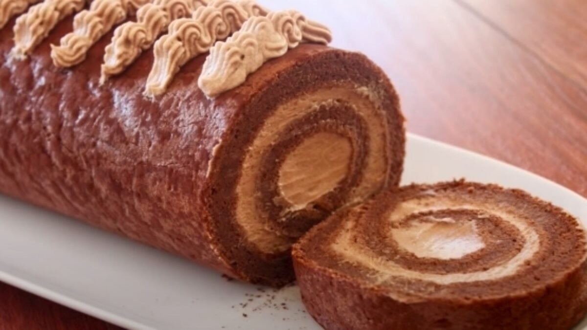 Obľúbená „ŠVAJČIARSKÁ ROLÁDA“: Nechytajú sa na ňu doslova ani rolády z cukrárni!