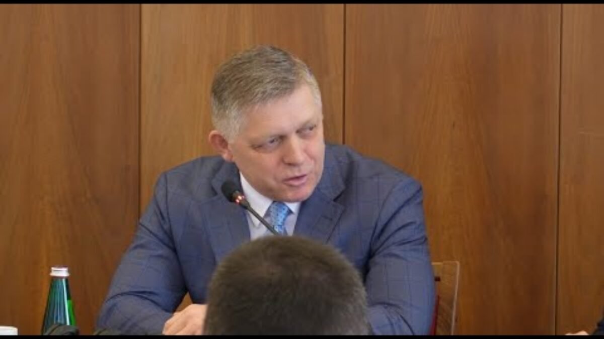 R. FICO: DNES NA SAMITE EÚ NEŽIADAM NIČ, LEN ZDRAVÝ ROZUM