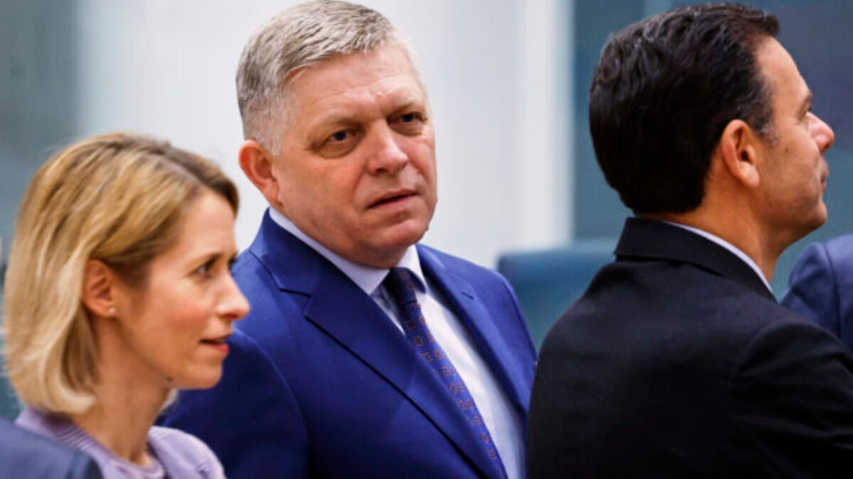 Nemá žiadnu právomoc kritizovať suverénneho premiéra, ohradil sa Fico voči výroku europoslankyne Kallasovej
