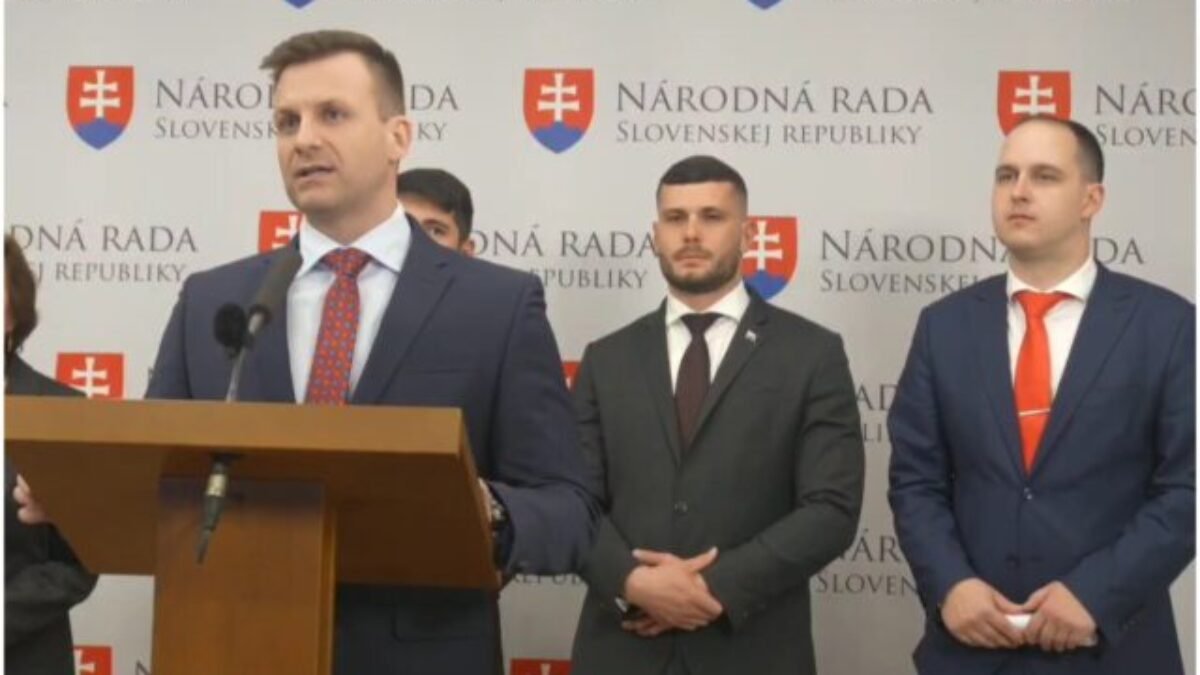 Smer a SNS predstavili zmeny v návrhu zákona o mimovládkach, cieľom je väčšia transparentnosť – VIDEO