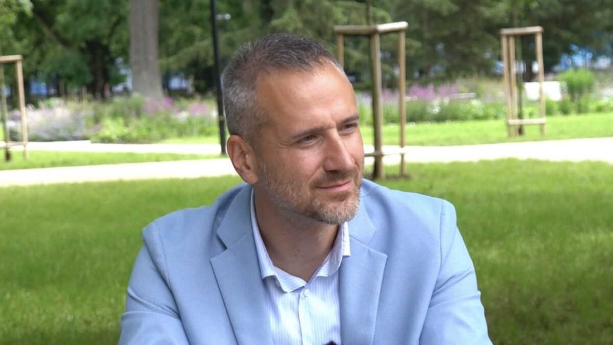 Pavol Slota: Profesor ústavného práva z UK pán Tomáš Ľalík, jednoznačne vyjadril ústavnosť a zákonnosť referendovej otázky týkajúcej sa protiruských sankcií