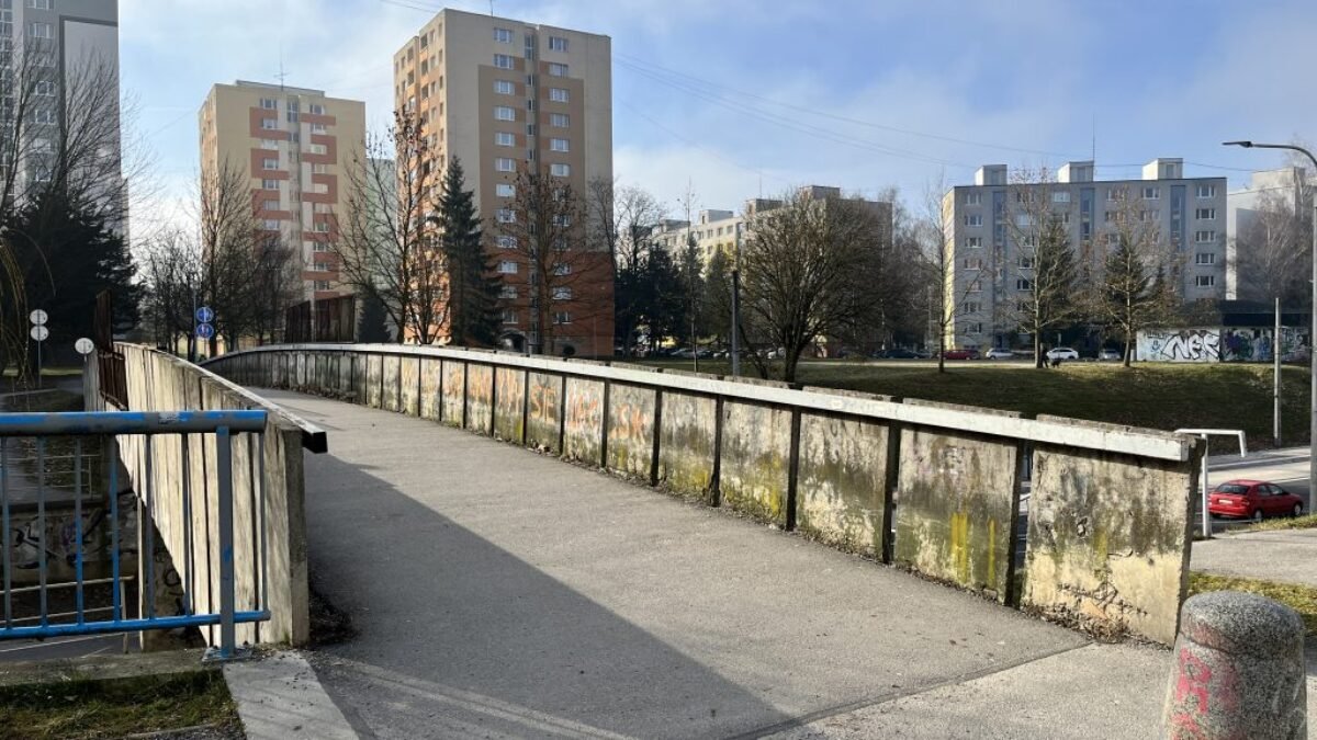 LÁVKU NA SOLINKÁCH V ŽILINE ČAKAJÚ OPRAVY