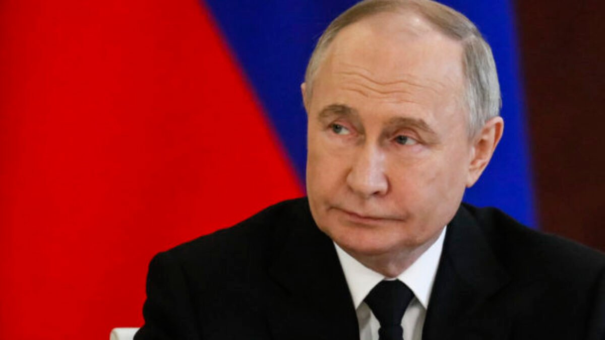 Putin podpísal dekrét umožňujúci konfiškáciu amerického majetku, cieľom je vykompenzovať zhabanie ruských aktív