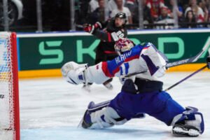 MS v hokeji 2024 (výsledky štvrťfinále): Slovensko siedme, v semifinále Švédsko ...
