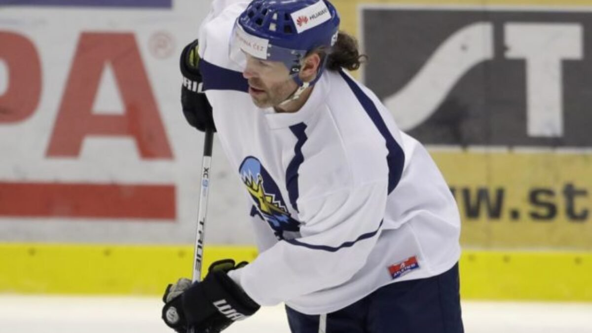 Legendárny Jaromír Jágr v 52 rokoch začal svoju 37. profesionálnu sezónu a prekonal rekord Gordieho Howea