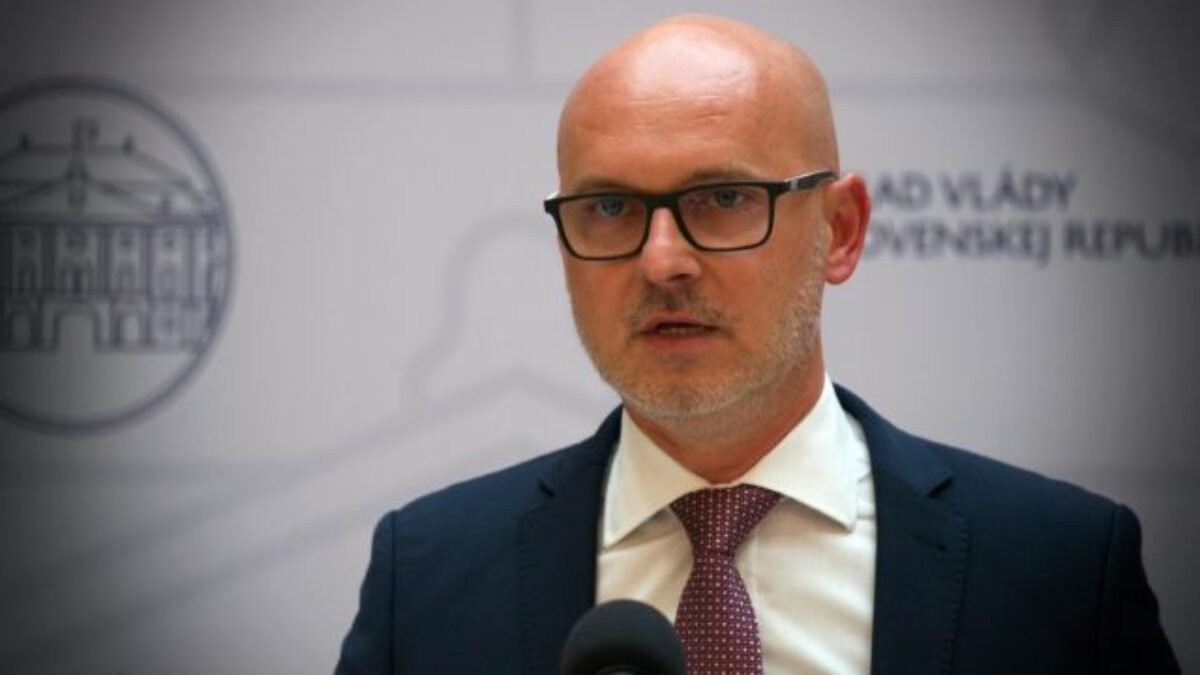 Liberáli zakladajú iniciatívu Pravicový blok, pridávajú sa k nim tri strany