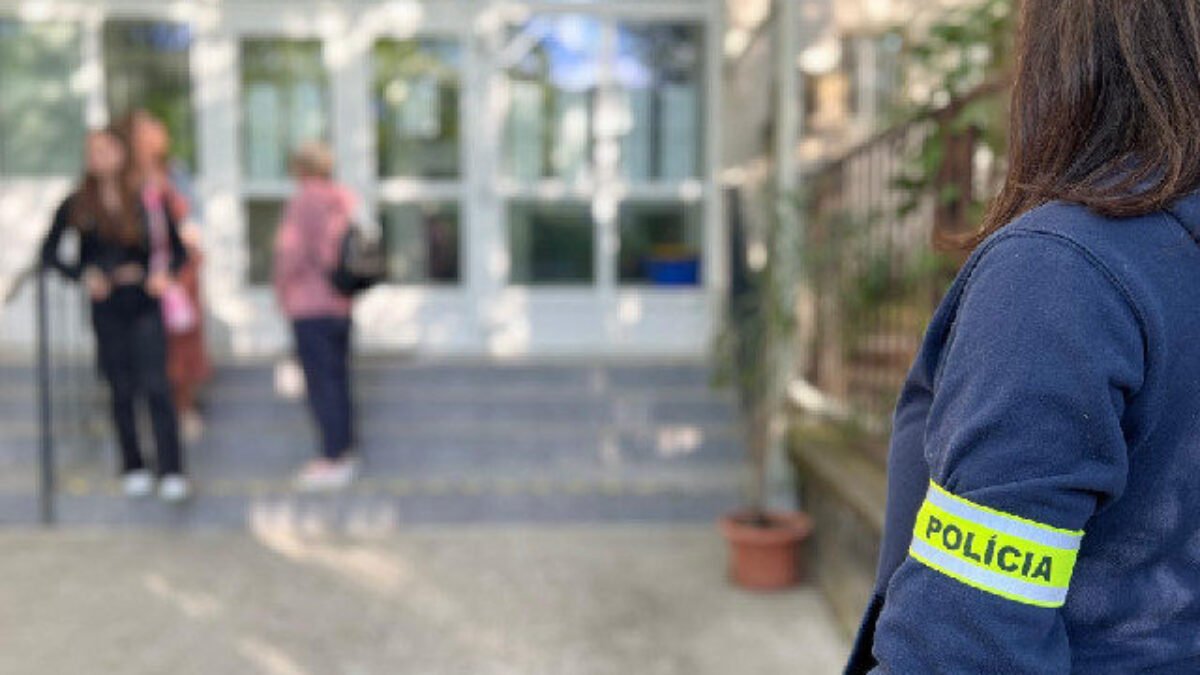 Poplach v Banskej Štiavnici. Anonym sa vyhrážal streľbou na každého, kto bude na verejnom priestranstve